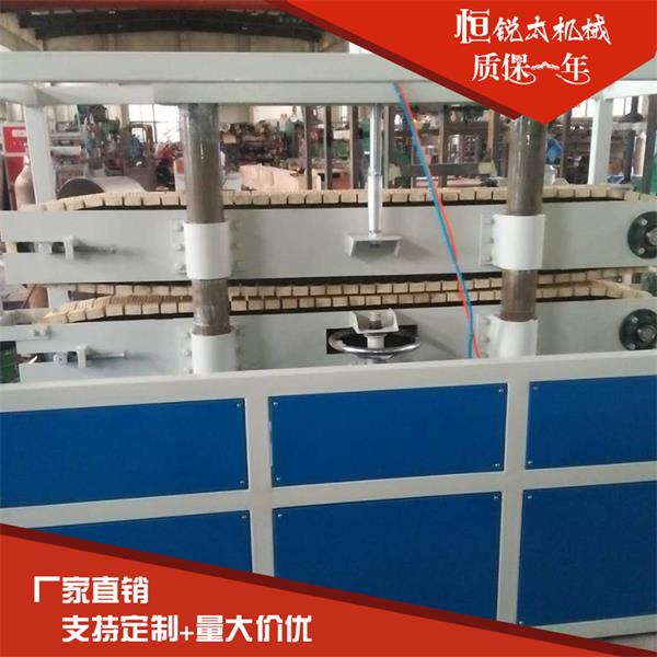 廠家供應(yīng)履帶式多爪牽引機